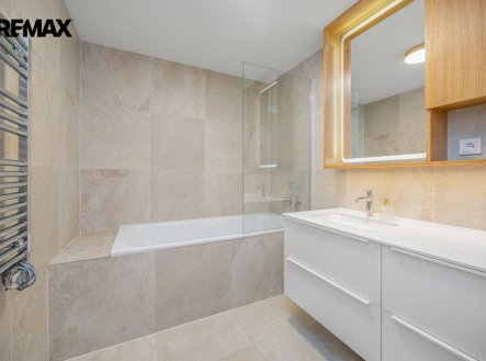 Pronájem bytu, 3+kk, 95 m²