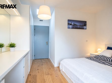 Pronájem bytu, 2+kk, 54 m²