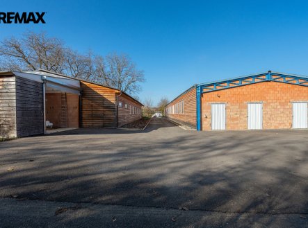 Pronájem výrobní prostory, 242 m²