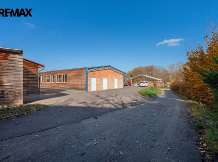 Pronájem výrobní prostory, 242 m²