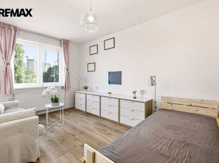 Pronájem bytu, 1+kk, 1 264 m²