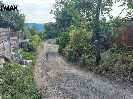 Prodej pozemku, zahrada, 1 744 m²