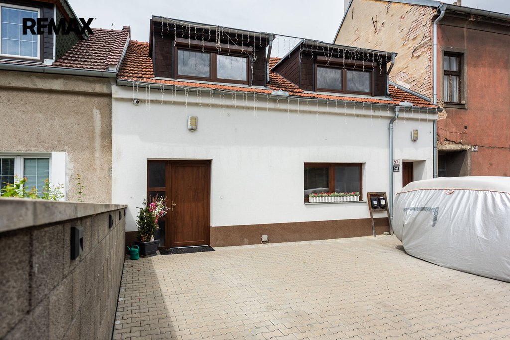 Rodinný dům Rotalova, Brno, se 3 bytovými jednotkami a zahradou