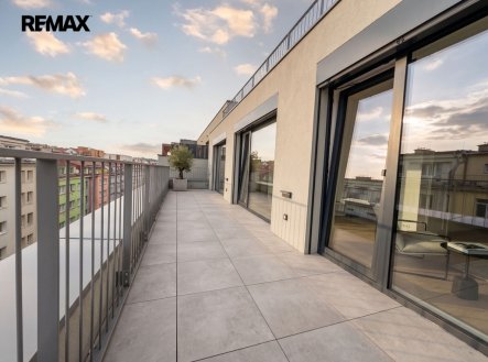 Pronájem bytu, 2+kk, 53 m²