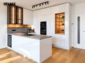 Pronájem bytu, 4+kk, 156 m²