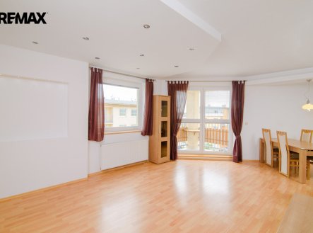 Pronájem bytu, 4+kk, 91 m²