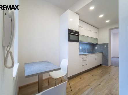 Pronájem bytu, 1+1, 31 m²