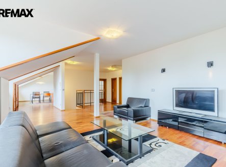 Pronájem bytu, 3+kk, 126 m² obrázek