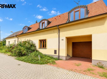 Pronájem domu/vily, 211 m²