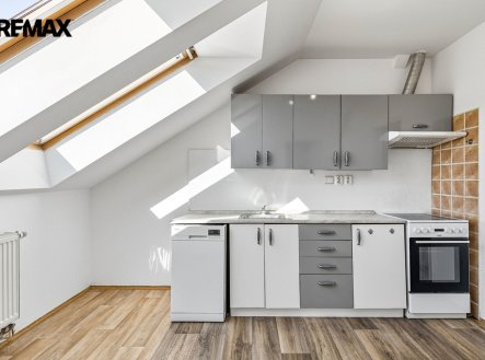 Pronájem bytu, 1+1, 46 m²