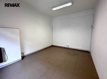 Pronájem obchodní prostory, 18 m²
