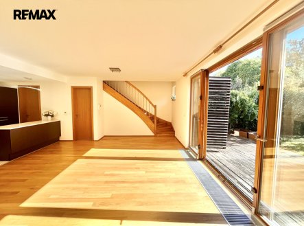Pronájem domu/vily, 98 m²