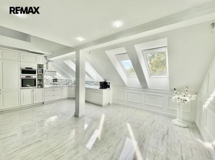 Pronájem bytu, 2+kk, 97 m²
