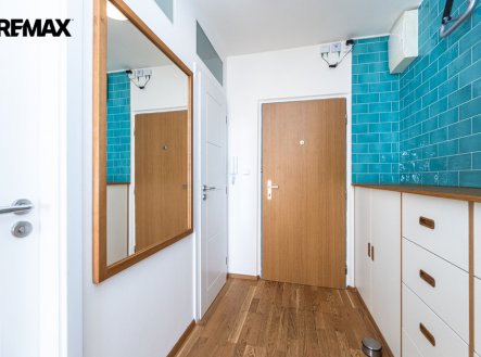 Pronájem bytu, 2+kk, 43 m²
