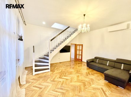 Pronájem bytu, 5+1, 127 m²