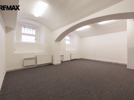 Pronájem kanceláře, 33 m²