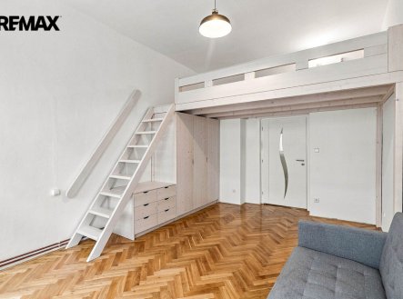 Pronájem bytu, 1+1, 37 m²