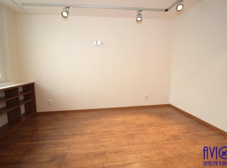 Pronájem bytu, 2+kk, 43 m²