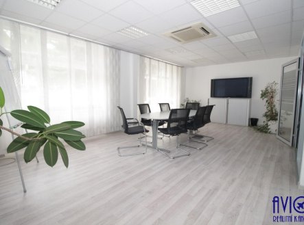 Pronájem kanceláře, 38 m²