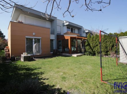 Pronájem domu/vily, 142 m²