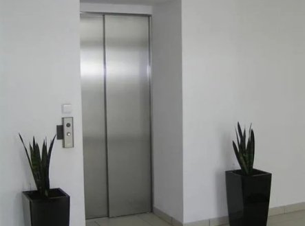 Pronájem kanceláře, 83 m²