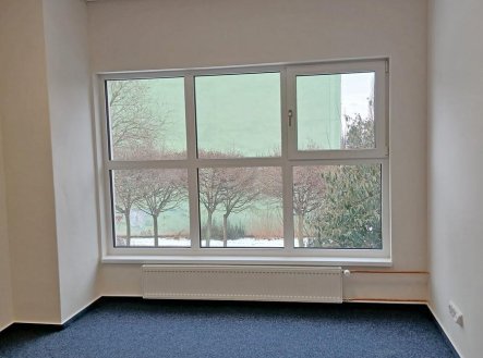 Pronájem kanceláře, 83 m²
