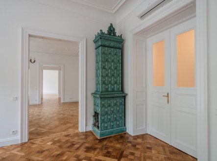Pronájem kanceláře, 255 m²