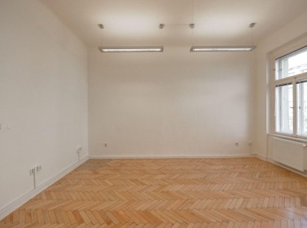 Pronájem kanceláře, 104 m²