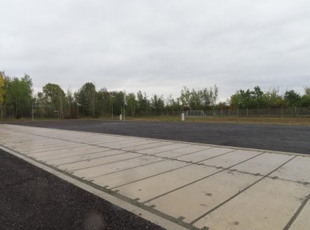Pronájem pozemku pro komerční výstavbu, 351 m²