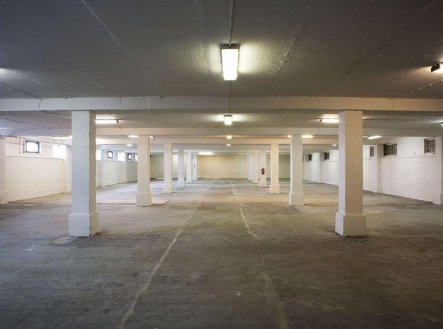 Pronájem skladu, 903 m²