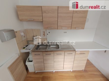 Pronájem obchodní prostory, 10 m²