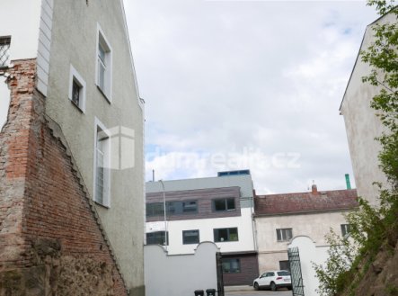 Pronájem komerčního objektu, jiný, 70 m²