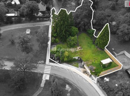 Prodej pozemku pro bydlení, 1 067 m²