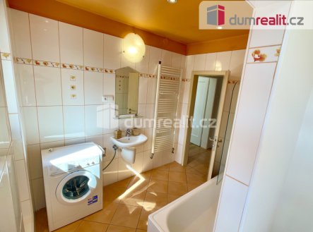Pronájem bytu, 2+kk, 44 m²