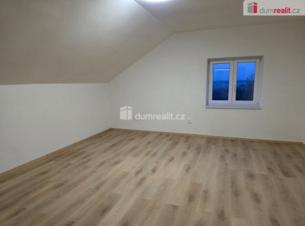 Pronájem bytu, 1+kk, 28 m²