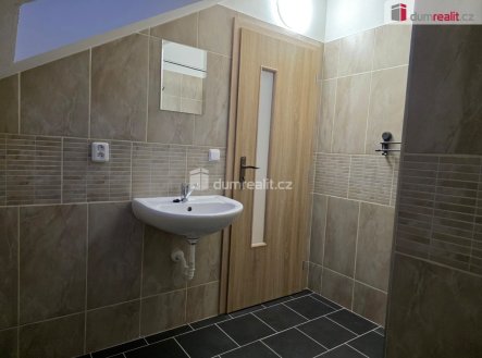Pronájem bytu, 1+kk, 28 m²