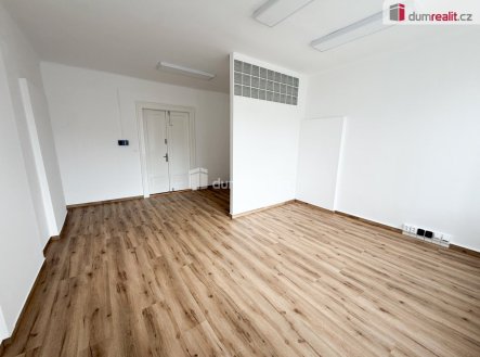 Pronájem kanceláře, 30 m²