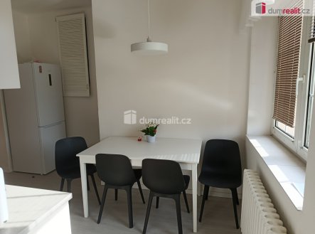 Pronájem bytu, 2+1, 50 m²