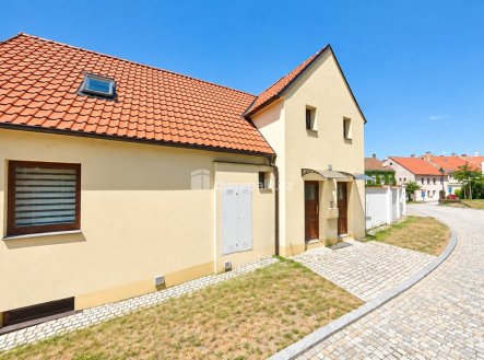 Pronájem bytu, 2+1, 38 m²