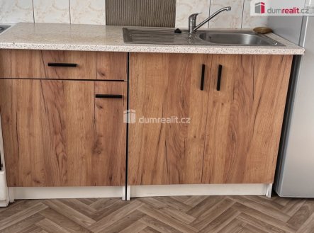 Pronájem bytu, 2+kk, 43 m²