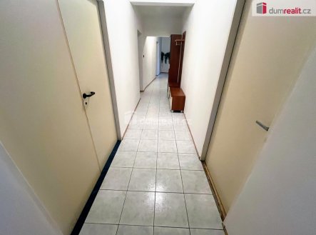Pronájem obchodní prostory, 71 m²