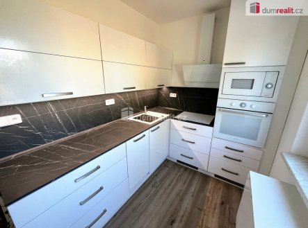 Pronájem bytu, 3+1, 70 m²