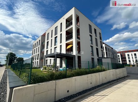 Pronájem bytu, 3+kk, 90 m²