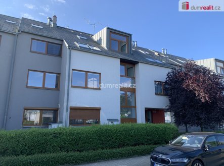 Pronájem bytu, 3+kk, 81 m²
