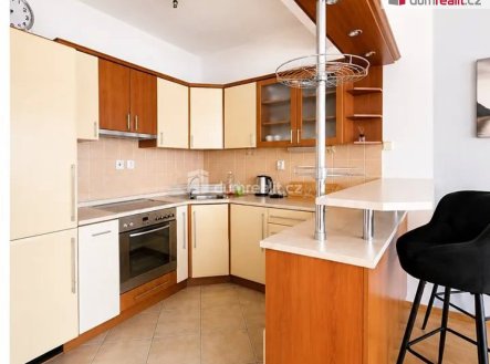 Pronájem bytu, 2+kk, 56 m²