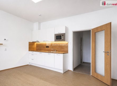 Pronájem bytu, 1+kk, 30 m²