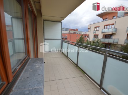 Pronájem bytu, 2+kk, 64 m²