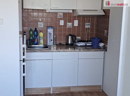 Pronájem bytu, 1+kk, 27 m²