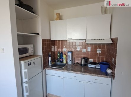 Pronájem bytu, 1+kk, 27 m²