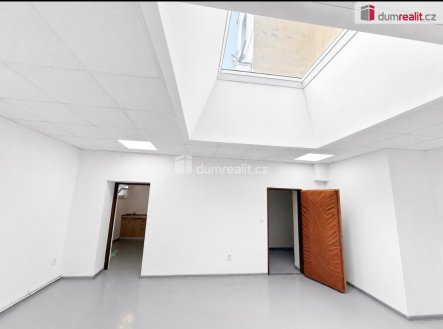 Pronájem obchodní prostory, 12 m²